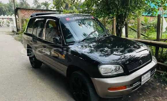 Buy Used 2017 Toyota RAV4 in Dhaka, Dhaka Buy Used 2017 Toyota RAV4 in Dhaka, Dhaka