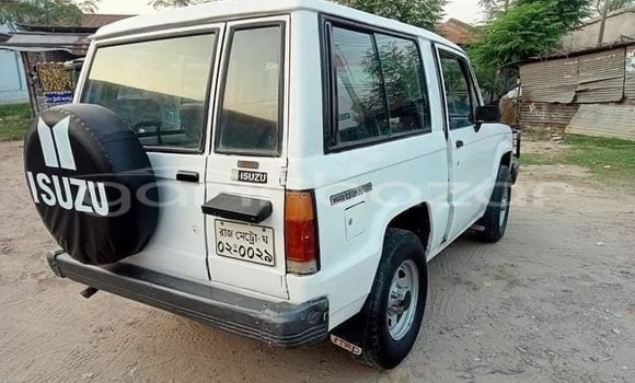 Buy Used 2017 Isuzu D–MAX in Dhaka, Dhaka Buy Used 2017 Isuzu D–MAX in Dhaka, Dhaka