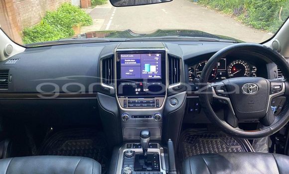 Buy Used 2016 Toyota Land Cruiser in Dhaka, Dhaka Buy Used 2016 Toyota Land Cruiser in Dhaka, Dhaka