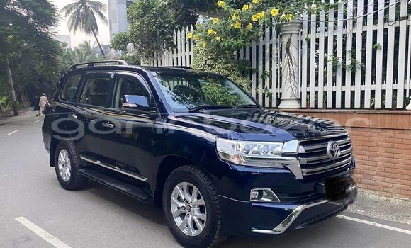 Buy Used 2016 Toyota Land Cruiser in Dhaka, Dhaka Buy Used 2016 Toyota Land Cruiser in Dhaka, Dhaka