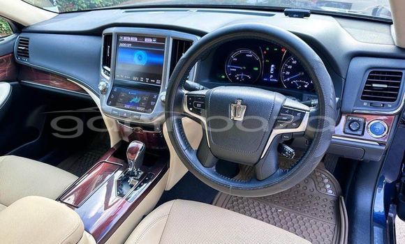 Buy Used 2013 Toyota Crown in Dhaka, Dhaka Buy Used 2013 Toyota Crown in Dhaka, Dhaka