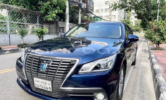 Buy Used 2013 Toyota Crown in Dhaka, Dhaka Buy Used 2013 Toyota Crown in Dhaka, Dhaka
