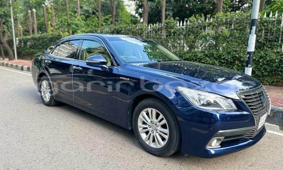 Buy Used 2013 Toyota Crown in Dhaka, Dhaka Buy Used 2013 Toyota Crown in Dhaka, Dhaka
