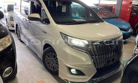 Buy Used 2017 Toyota Esquire in Dhaka, Dhaka Buy Used 2017 Toyota Esquire in Dhaka, Dhaka