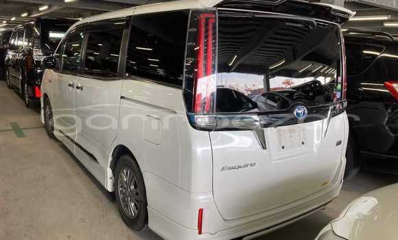 Buy Used 2017 Toyota Esquire in Dhaka, Dhaka Buy Used 2017 Toyota Esquire in Dhaka, Dhaka