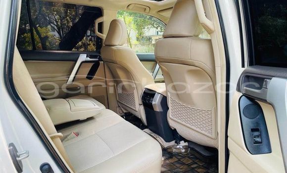 Buy Used 2017 Toyota Land cruiser prado in Dhaka, Dhaka Buy Used 2017 Toyota Land cruiser prado in Dhaka, Dhaka