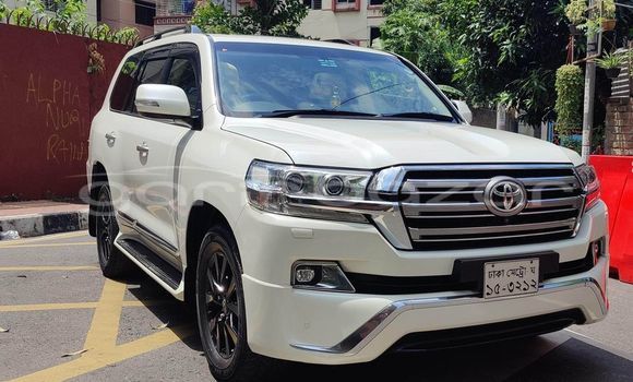 Buy Used 2016 Toyota Land cruiser prado in Dhaka, Dhaka Buy Used 2016 Toyota Land cruiser prado in Dhaka, Dhaka