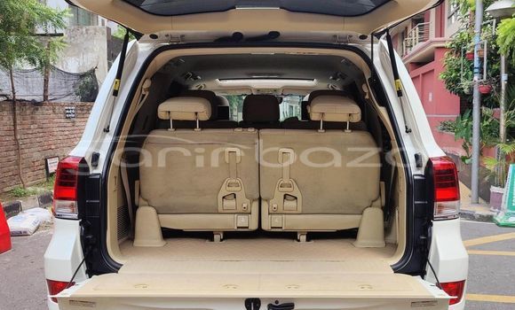 Buy Used 2016 Toyota Land cruiser prado in Dhaka, Dhaka Buy Used 2016 Toyota Land cruiser prado in Dhaka, Dhaka