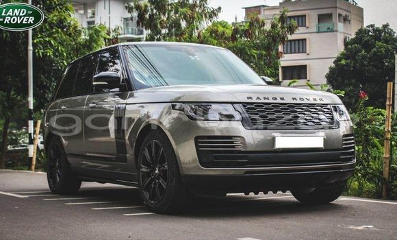 Buy Used 2017 Range Rover Evoque in Dhaka, Dhaka Buy Used 2017 Range Rover Evoque in Dhaka, Dhaka