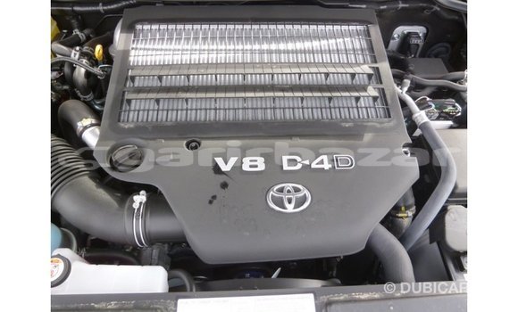 Buy Import 2019 Toyota Land Cruiser in Import - Dubai, Bandarban Buy Import 2019 Toyota Land Cruiser in Import - Dubai, Bandarban