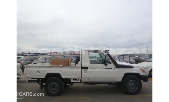 Buy Import 2019 Toyota Land Cruiser in Import - Dubai, Bandarban Buy Import 2019 Toyota Land Cruiser in Import - Dubai, Bandarban