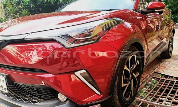 Buy Used 2018 Toyota C-hr in Dhaka, Dhaka Buy Used 2018 Toyota C-hr in Dhaka, Dhaka
