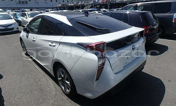 কেনা ব্যবহৃত Toyota Prius White গাড়ী মধ্যে ঢাকা মধ্যে Dhaka কেনা ব্যবহৃত Toyota Prius White গাড়ী মধ্যে ঢাকা মধ্যে Dhaka