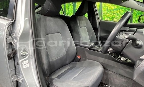 কিনুন ব্যবহৃত Toyota গাড়ী কিনুন ব্যবহৃত Toyota গাড়ী