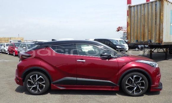 কেনা ব্যবহৃত Toyota CHR Red গাড়ী মধ্যে ঢাকা মধ্যে Dhaka