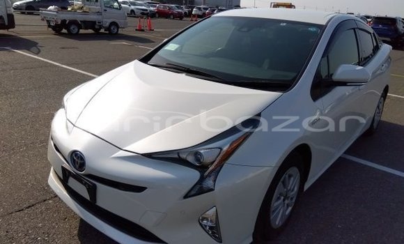 Buy Used 2018 Toyota Prius in Dhaka, Dhaka Buy Used 2018 Toyota Prius in Dhaka, Dhaka