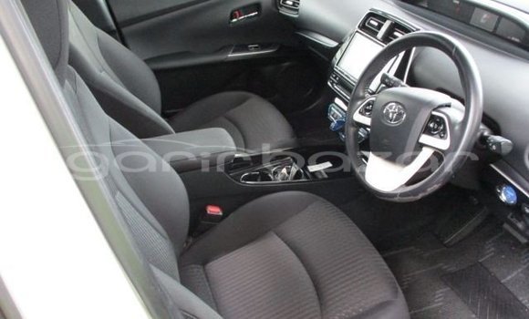 Buy Used 2018 Toyota Prius in Dhaka, Dhaka Buy Used 2018 Toyota Prius in Dhaka, Dhaka