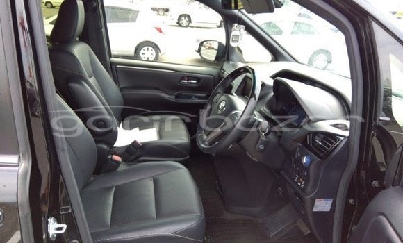 Buy Used 2018 Toyota Esquire in Dhaka, Dhaka Buy Used 2018 Toyota Esquire in Dhaka, Dhaka