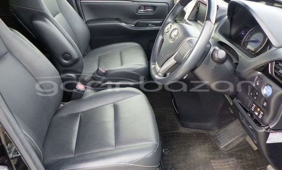 Buy Used 2018 Toyota Esquire in Dhaka, Dhaka Buy Used 2018 Toyota Esquire in Dhaka, Dhaka