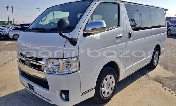 Buy Used 2019 Toyota Hiace in Dhaka, Dhaka Buy Used 2019 Toyota Hiace in Dhaka, Dhaka