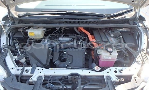 Buy Used 2017 Toyota Noah in Dhaka, Dhaka Buy Used 2017 Toyota Noah in Dhaka, Dhaka