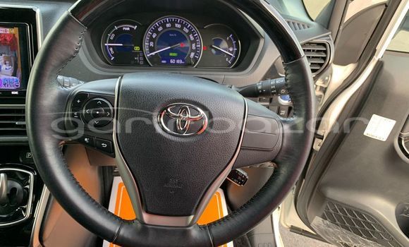 Buy Used 2018 Toyota Hiace in Dhaka, Dhaka Buy Used 2018 Toyota Hiace in Dhaka, Dhaka