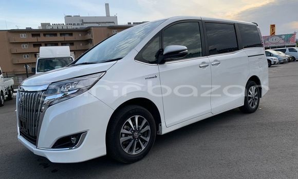 Buy Used 2018 Toyota Hiace in Dhaka, Dhaka Buy Used 2018 Toyota Hiace in Dhaka, Dhaka