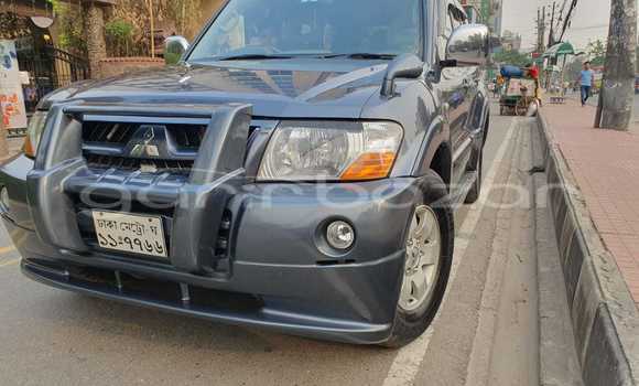 Buy Used 2006 Mitsubishi Pajero in Dhaka, Dhaka Buy Used 2006 Mitsubishi Pajero in Dhaka, Dhaka