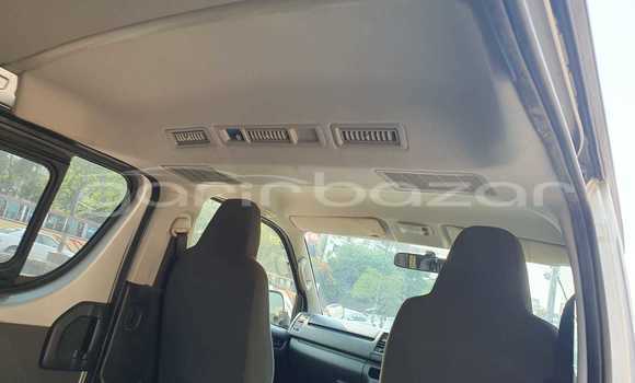 Buy Import 2017 Toyota Hiace gl in Dhaka, Dhaka Buy Import 2017 Toyota Hiace gl in Dhaka, Dhaka