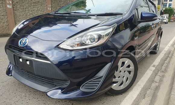 কেনা আমদানি Toyota AQUA Blue গাড়ী মধ্যে ঢাকা মধ্যে Dhaka কেনা আমদানি Toyota AQUA Blue গাড়ী মধ্যে ঢাকা মধ্যে Dhaka