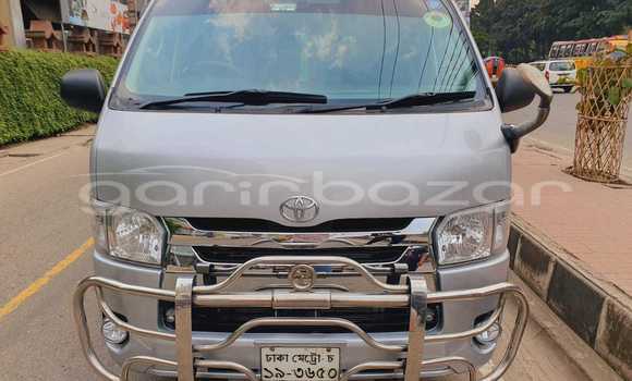 Buy Used 2012 Toyota Hiace gl in Dhaka, Dhaka Buy Used 2012 Toyota Hiace gl in Dhaka, Dhaka