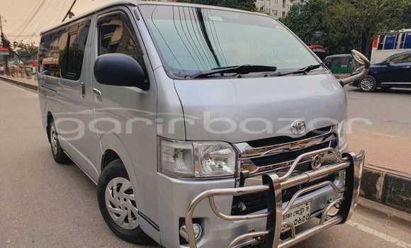Buy Used 2012 Toyota Hiace gl in Dhaka, Dhaka Buy Used 2012 Toyota Hiace gl in Dhaka, Dhaka