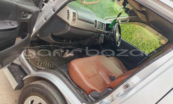 Buy Used 2012 Toyota Hiace gl in Dhaka, Dhaka Buy Used 2012 Toyota Hiace gl in Dhaka, Dhaka