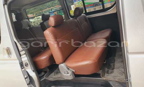 Buy Used 2012 Toyota Hiace gl in Dhaka, Dhaka Buy Used 2012 Toyota Hiace gl in Dhaka, Dhaka
