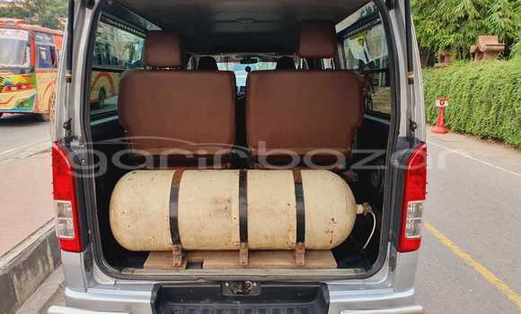Buy Used 2012 Toyota Hiace gl in Dhaka, Dhaka Buy Used 2012 Toyota Hiace gl in Dhaka, Dhaka