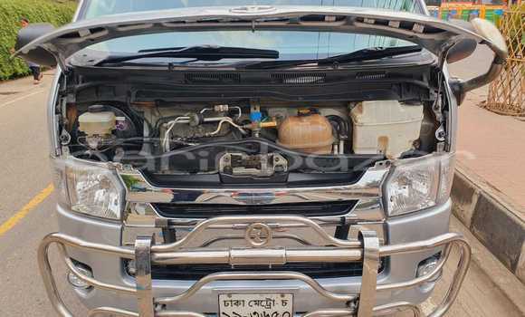 Buy Used 2012 Toyota Hiace gl in Dhaka, Dhaka Buy Used 2012 Toyota Hiace gl in Dhaka, Dhaka