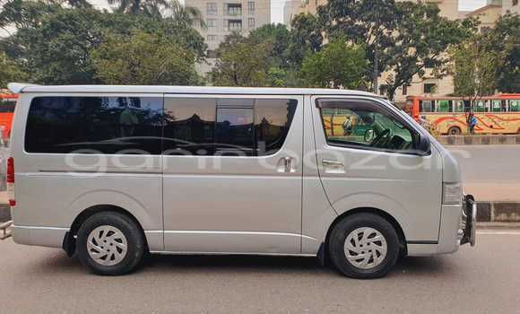 Buy Used 2012 Toyota Hiace gl in Dhaka, Dhaka Buy Used 2012 Toyota Hiace gl in Dhaka, Dhaka