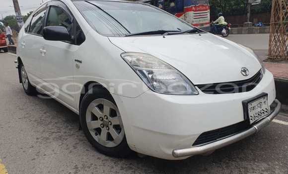 Buy Used 2011 Toyota Prius in Dhaka, Dhaka Buy Used 2011 Toyota Prius in Dhaka, Dhaka