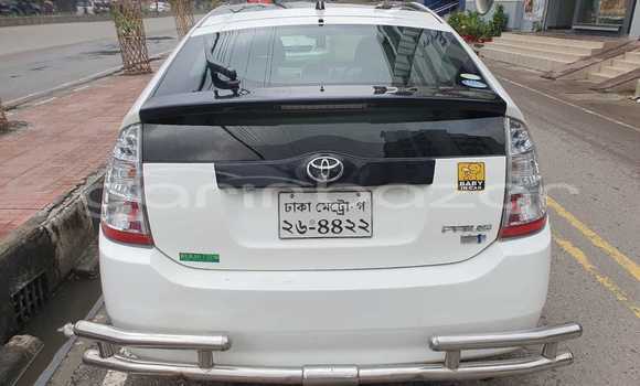 Buy Used 2011 Toyota Prius in Dhaka, Dhaka Buy Used 2011 Toyota Prius in Dhaka, Dhaka