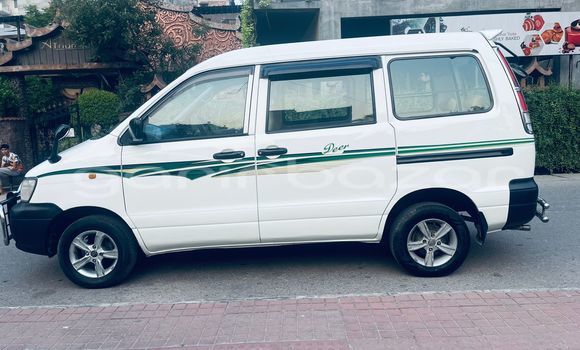 Buy Used 2007 Toyota Noah in Dhaka, Dhaka Buy Used 2007 Toyota Noah in Dhaka, Dhaka