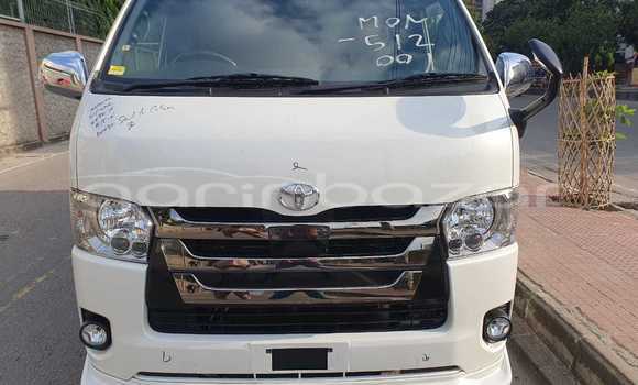 Buy Used 2018 Toyota Hiace super gl in Dhaka, Dhaka Buy Used 2018 Toyota Hiace super gl in Dhaka, Dhaka