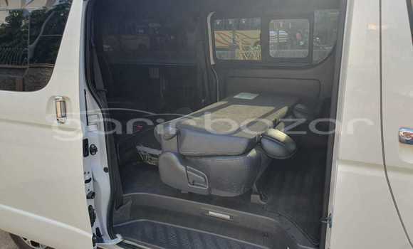 Buy Used 2018 Toyota Hiace super gl in Dhaka, Dhaka Buy Used 2018 Toyota Hiace super gl in Dhaka, Dhaka
