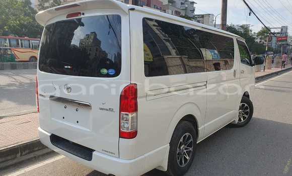 Buy Used 2018 Toyota Hiace super gl in Dhaka, Dhaka Buy Used 2018 Toyota Hiace super gl in Dhaka, Dhaka