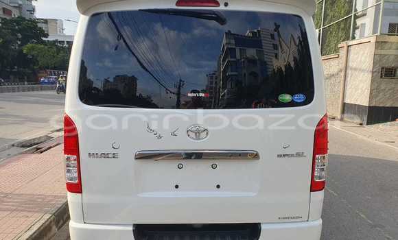 Buy Used 2018 Toyota Hiace super gl in Dhaka, Dhaka Buy Used 2018 Toyota Hiace super gl in Dhaka, Dhaka
