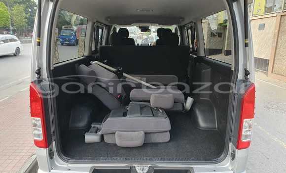 Buy Import 2018 Toyota Hiace super gl in Dhaka, Dhaka Buy Import 2018 Toyota Hiace super gl in Dhaka, Dhaka