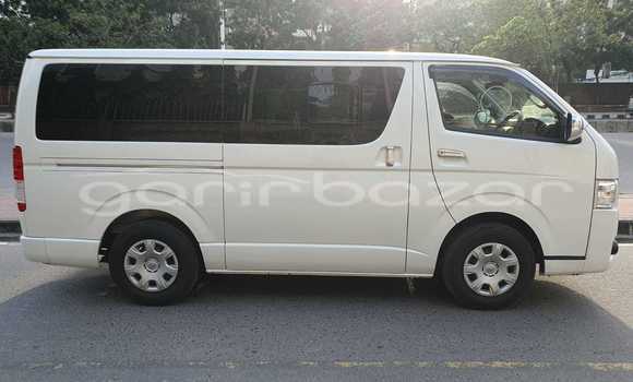 Buy Import 2018 Toyota Hiace super gl in Dhaka, Dhaka Buy Import 2018 Toyota Hiace super gl in Dhaka, Dhaka