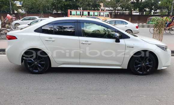 Buy Import 2020 Toyota Corolla Cross in Dhaka, Dhaka Buy Import 2020 Toyota Corolla Cross in Dhaka, Dhaka