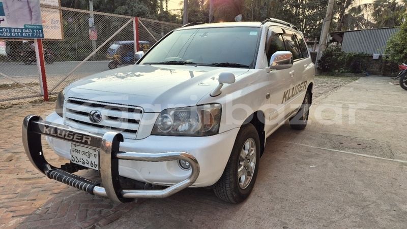 Big with watermark toyota kluger v package vvti 2004 chandpur chandpur 83633