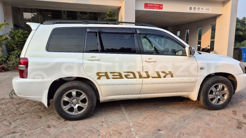 Big with watermark toyota kluger v package vvti 2004 chandpur chandpur 83633