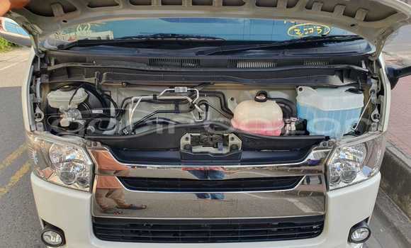 Buy Import 2019 Toyota Hiace super gl in Dhaka, Dhaka Buy Import 2019 Toyota Hiace super gl in Dhaka, Dhaka